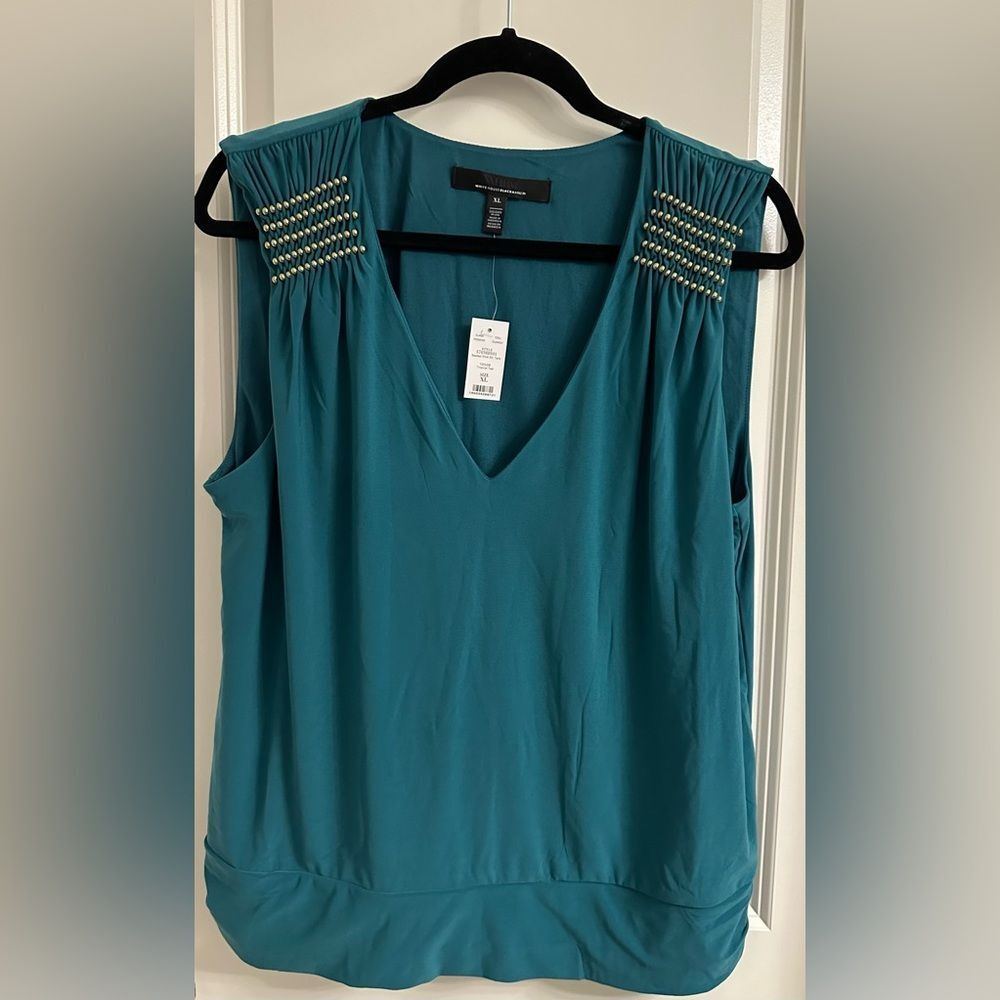 White House Black Market Beaded Matte Jersey Tank Top Size M V Neck Color Teal